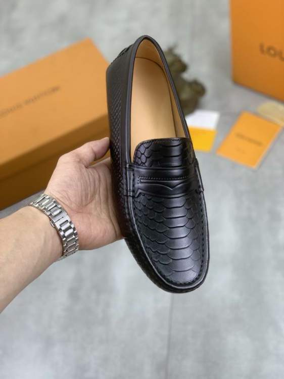 Picture of Louis Vuitton Shoes _SKULVsz37-45mnf0315112006